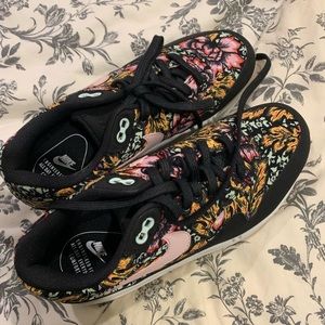 Women’s size 8 - Nike Air Max 1 - Tropical Edition